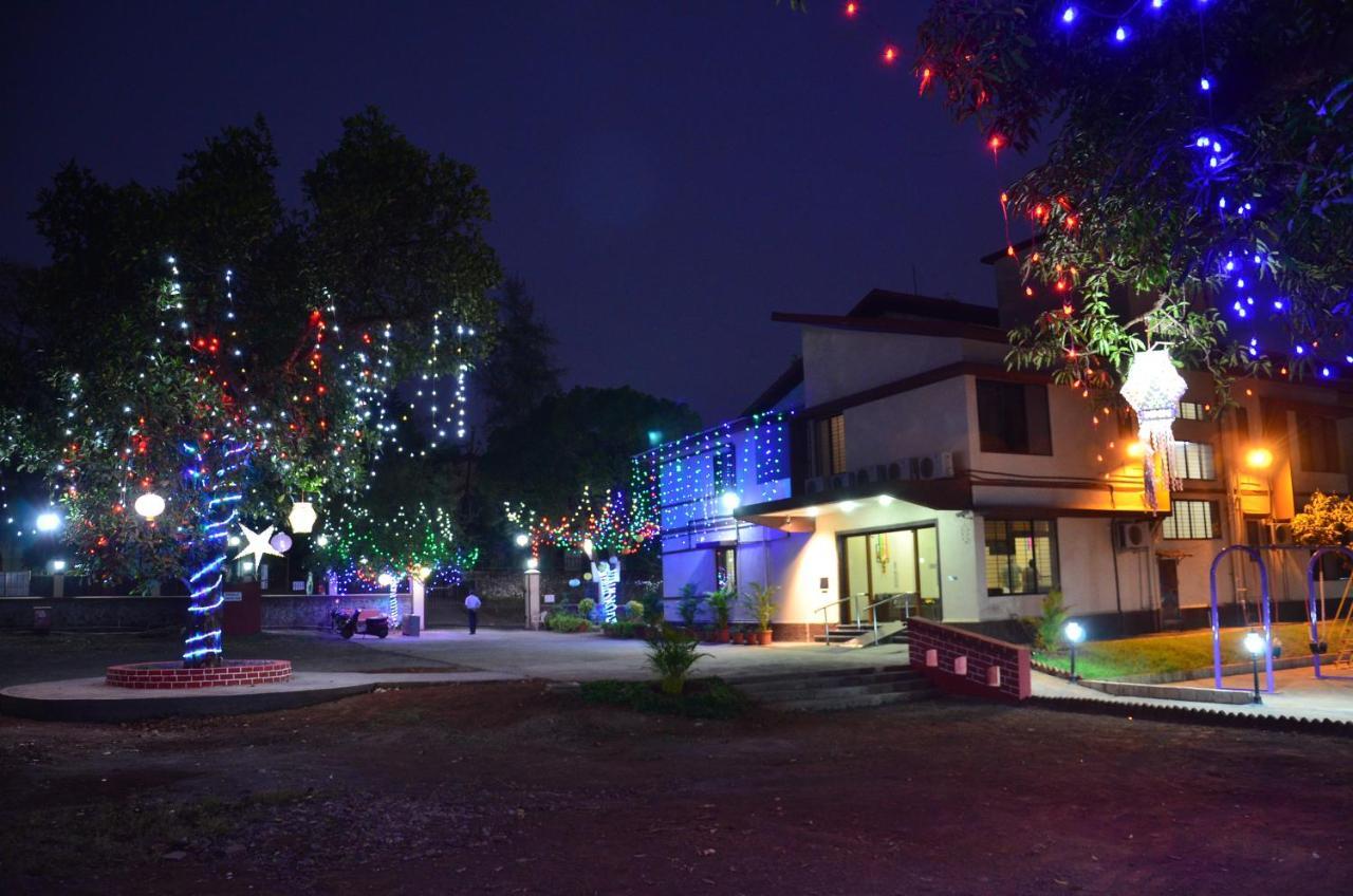Hôtel Diwali Baug à Lonavala Extérieur photo